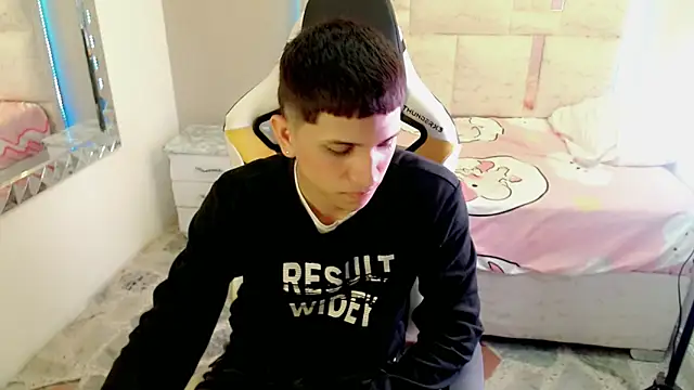 Brayan lopezz online show from March 20, 1:48 pm