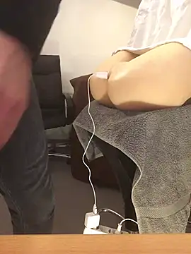 Snapshot of Inseminator69 chatting on January 19, 1:33 pm Inseminator69 online show from January 19, 1:33 pm