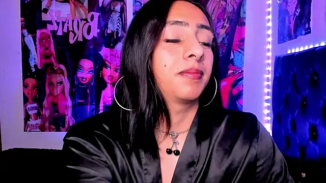 Skyler  blue4 online show from February 1, 4:55 am