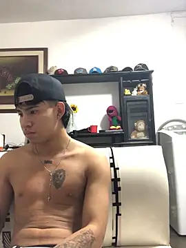 logannth online show from December 22, 6:54 am