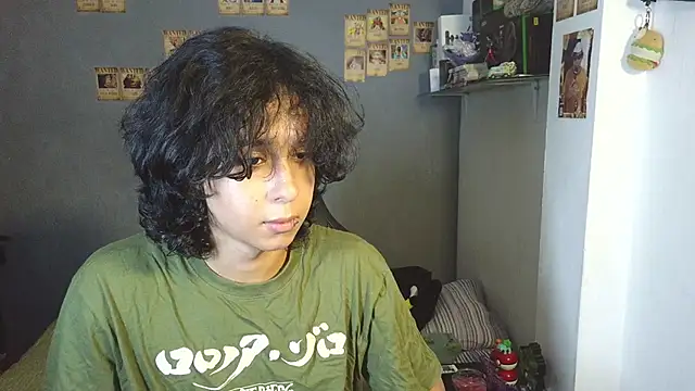 Snapshot of kairozz chatting on February 23, 8:42 pm kairozz online show from February 23, 8:42 pm