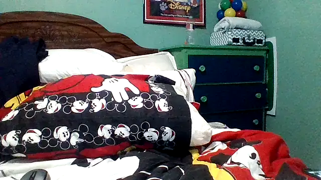 Snapshot of Curved4Pleasure chatting on September 9, 1:27 am Curved4Pleasure online show from September 9, 1:27 am