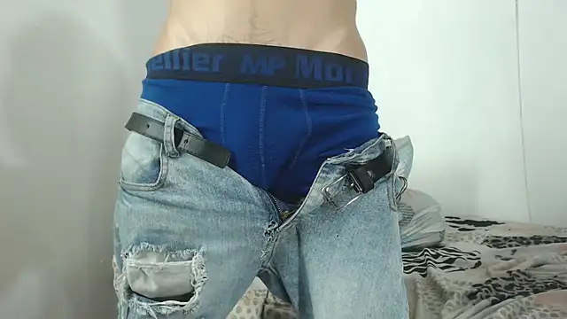 lana robertt online show from April 6, 8:15 am