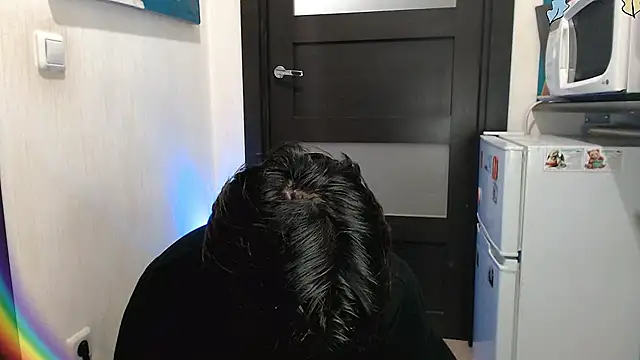 Tenni 00 online show from December 8, 9:30 pm