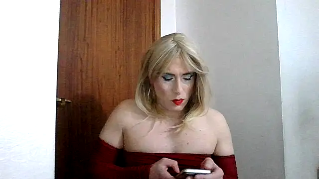 AlessiaTravesti online show from March 15, 11:17 pm