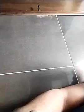 Snapshot of max_pane98 chatting on September 24, 4:12 am max pane98 online show from September 24, 4:12 am