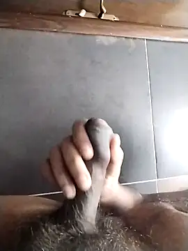 Snapshot of max_pane98 chatting on October 15, 5:48 am max pane98 online show from October 15, 5:48 am