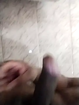 Snapshot of max_pane98 chatting on February 21, 5:56 am max pane98 online show from February 21, 5:56 am