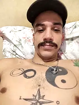 gatobranco001 online show from March 12, 9:23 am