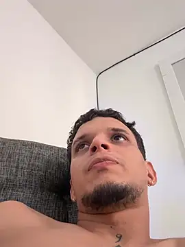 ArturoDelgado1 online show from March 22, 4:12 pm