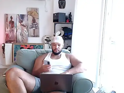 1LordKingsley online show from July 30, 4:01 am