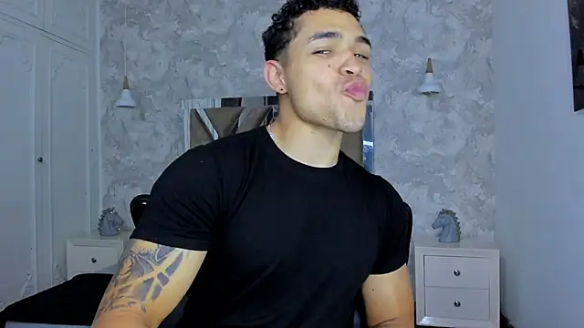 Snapshot of gerson_zt chatting on October 18, 7:41 pm gerson zt online show from October 18, 7:41 pm