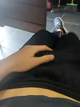 Juliano69xv online show from December 4, 6:59 pm