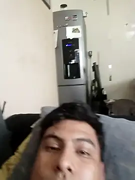 Snapshot of Alfredohot116 chatting on October 29, 8:45 pm Alfredohot116 online show from October 29, 8:45 pm