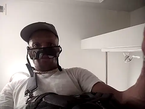 ottomusbrown online show from July 13, 8:38 am