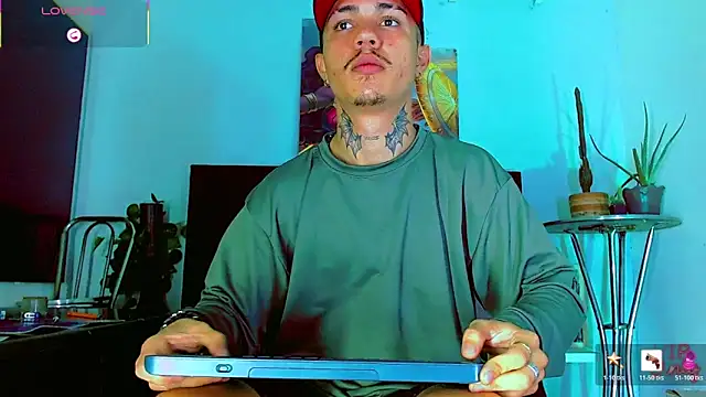 HannibalLester online show from February 12, 5:13 am