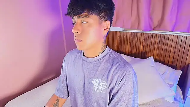 kiing azahell online show from April 5, 2:41 am