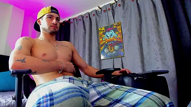 Giomar Reyes online show from February 18, 7:39 am