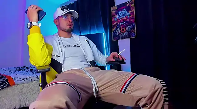 Giomar Reyes online show from January 12, 4:00 am