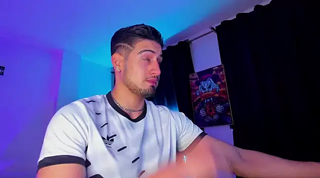 Giomar Reyes online show from January 7, 3:16 am