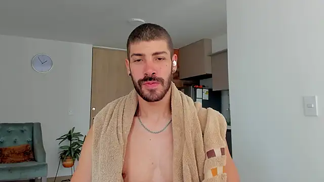 Guyinthemountain online show from January 22, 3:07 pm