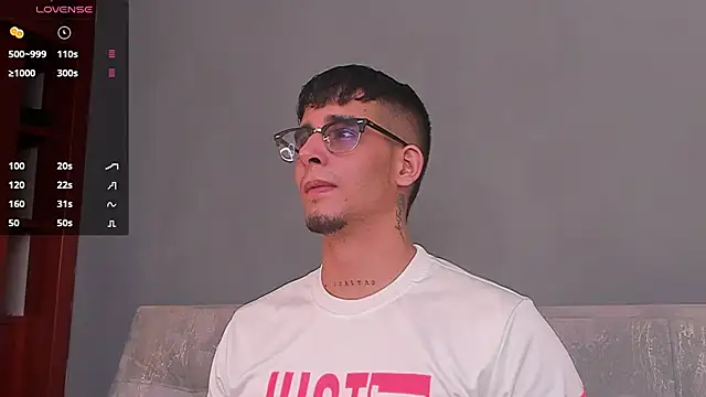 iamcamiloo  online show from December 18, 6:53 am