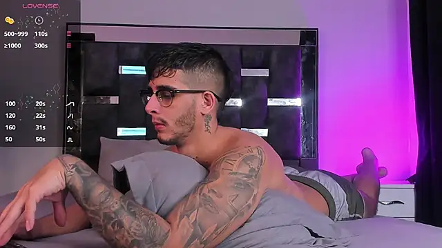 iamcamiloo  online show from February 27, 3:58 am