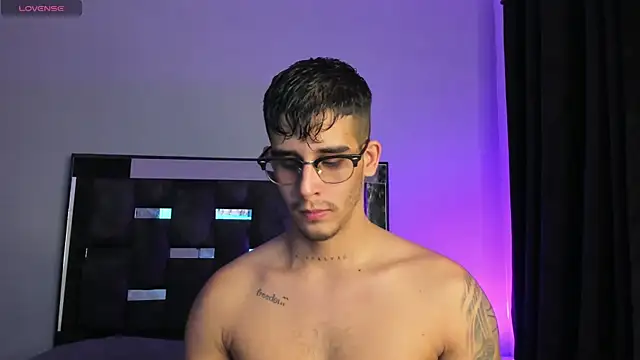 iamcamiloo  online show from March 15, 12:03 am