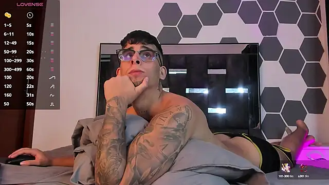 iamcamiloo  online show from February 1, 5:28 am