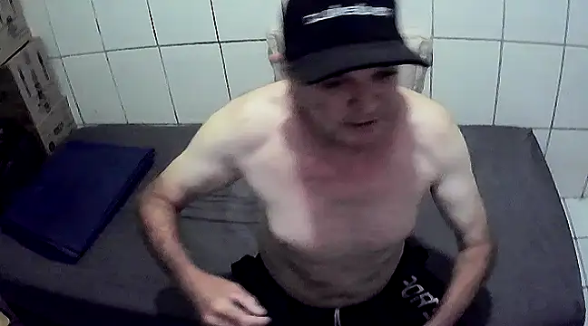Snapshot of pierdona chatting on March 10, 7:50 pm pierdona online show from March 10, 7:50 pm