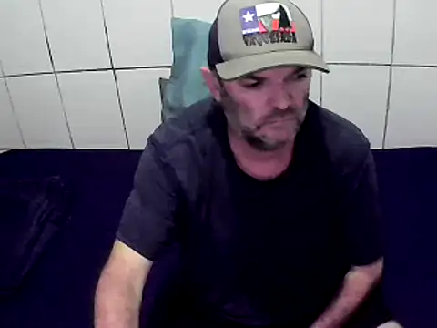 Snapshot of pierdona chatting on December 16, 8:37 pm pierdona online show from December 16, 8:37 pm