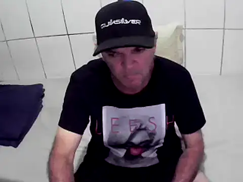 Snapshot of pierdona chatting on March 1, 7:59 pm pierdona online show from March 1, 7:59 pm