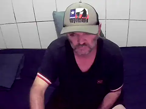 Snapshot of pierdona chatting on December 30, 9:50 pm pierdona online show from December 30, 9:50 pm