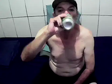 Snapshot of pierdona chatting on January 11, 8:32 pm pierdona online show from January 11, 8:32 pm