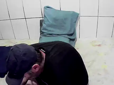 Snapshot of pierdona chatting on December 5, 6:56 pm pierdona online show from December 5, 6:56 pm