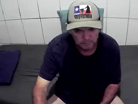 Snapshot of pierdona chatting on February 9, 3:56 pm pierdona online show from February 9, 3:56 pm