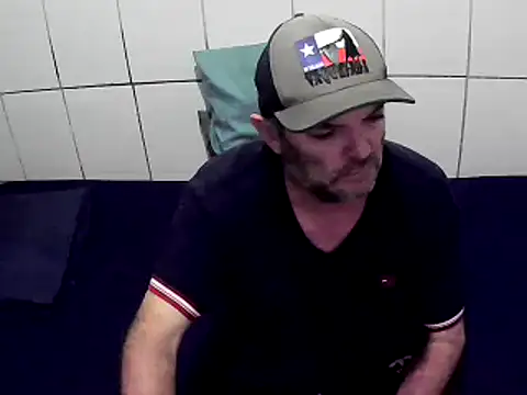 Snapshot of pierdona chatting on December 19, 8:55 pm pierdona online show from December 19, 8:55 pm