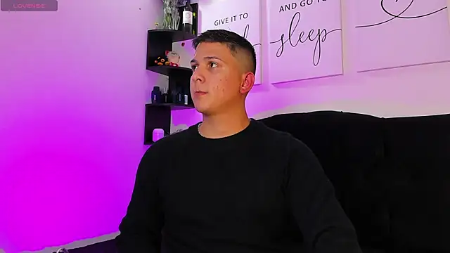 ANDREZALVAREZ online show from January 25, 6:45 am