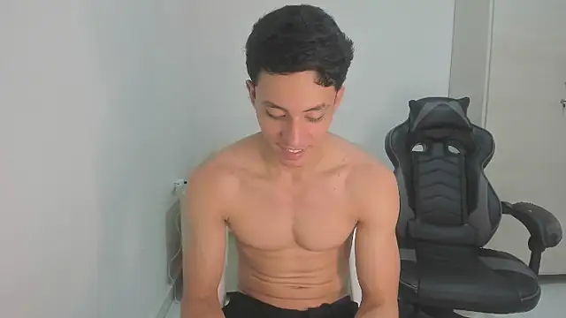 enzo sloran online show from February 9, 12:15 am