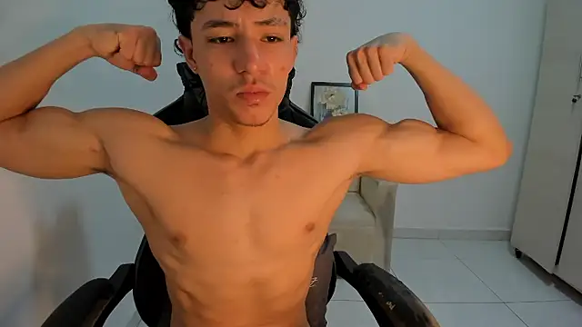 enzo sloran online show from April 6, 7:03 pm