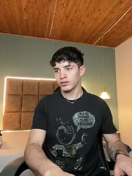 AlejooTwink online show from February 4, 10:38 pm