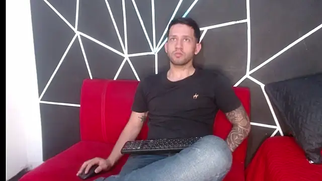 maxXximo777 online show from January 28, 12:57 am