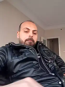 krzantem3454 online show from December 5, 1:28 pm