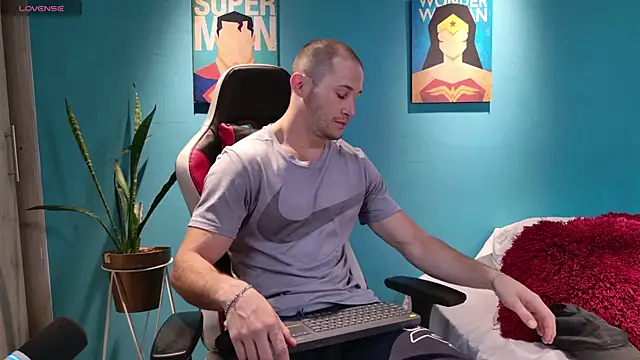 AxelFairchaild online show from February 16, 1:38 pm