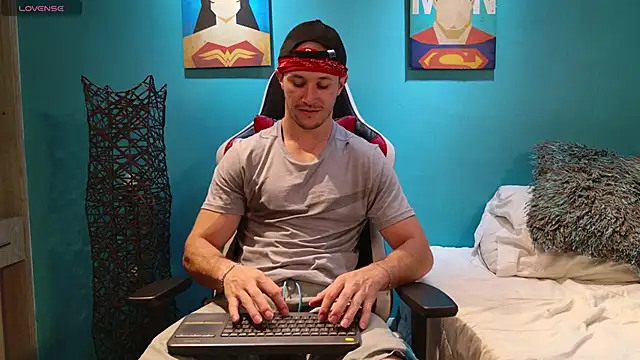 AxelFairchaild online show from January 19, 12:39 pm