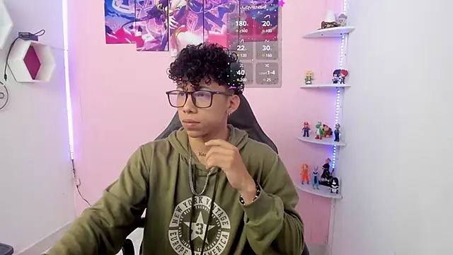 AkazaBoy  online show from January 12, 4:21 am