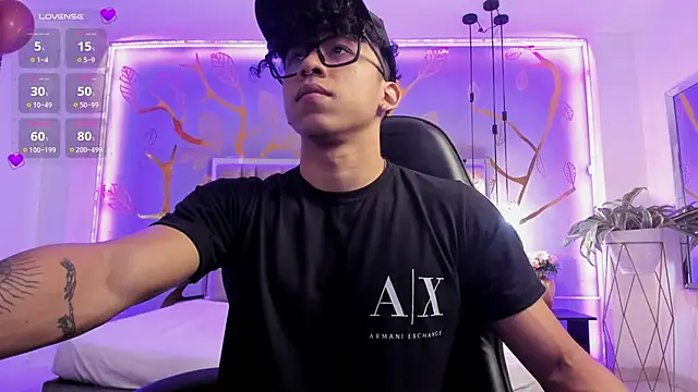 AkazaBoy  online show from October 9, 8:14 pm