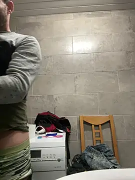 grupgay online show from February 3, 4:57 am