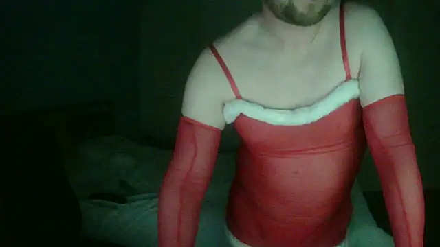 Snapshot of itsallfantasy chatting on December 25, 10:05 pm itsallfantasy online show from December 25, 10:05 pm