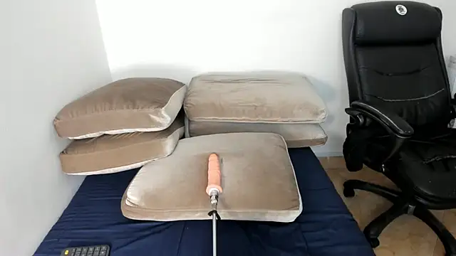 Brock hurn1 online show from December 27, 2:36 am